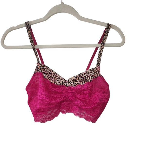 New Victoria Secret‎ Large Magenta Bra - Picture 1 of 5